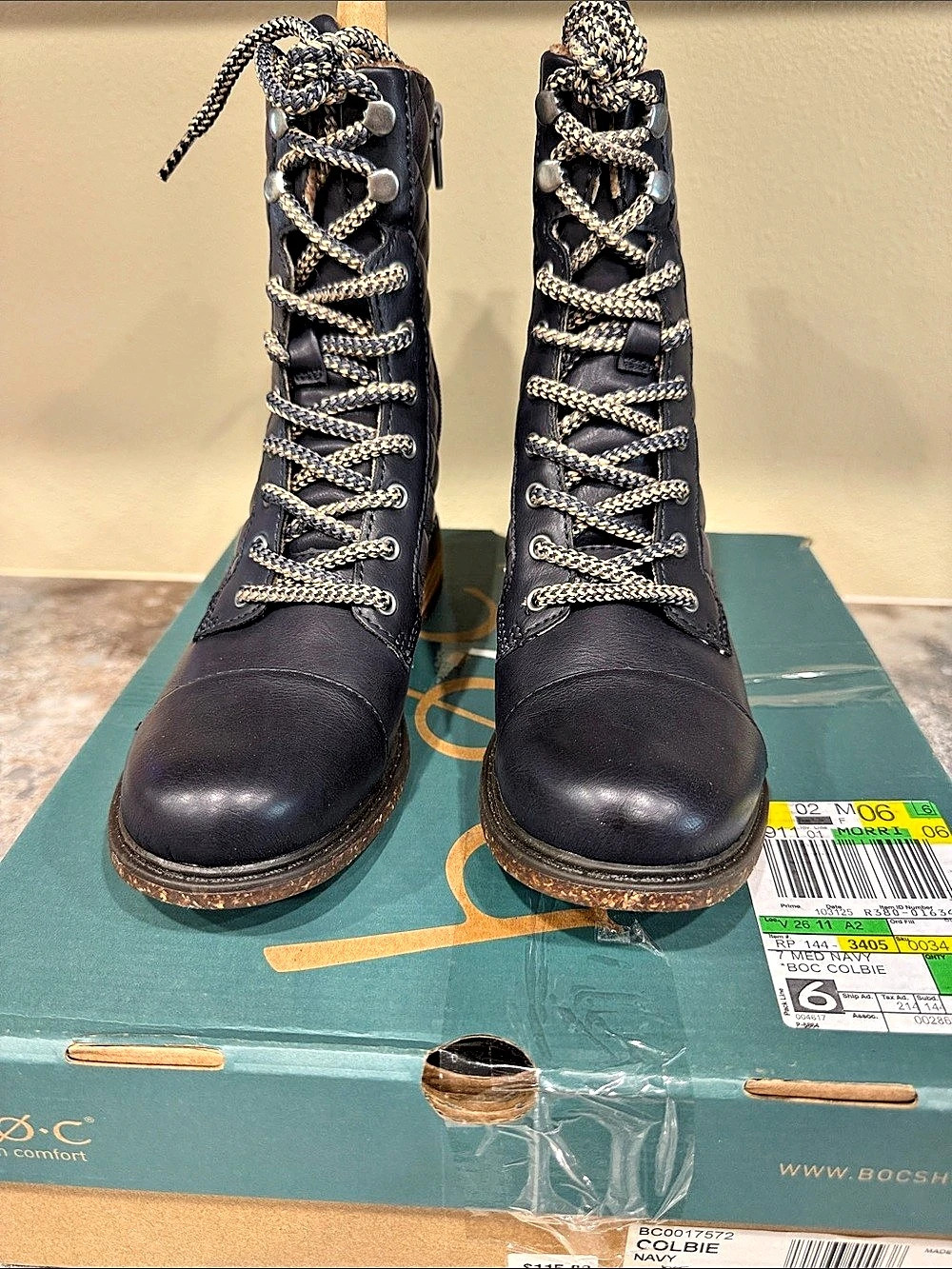 b.o.c Quilted Lace-Up Combat Boots Black US 7 New